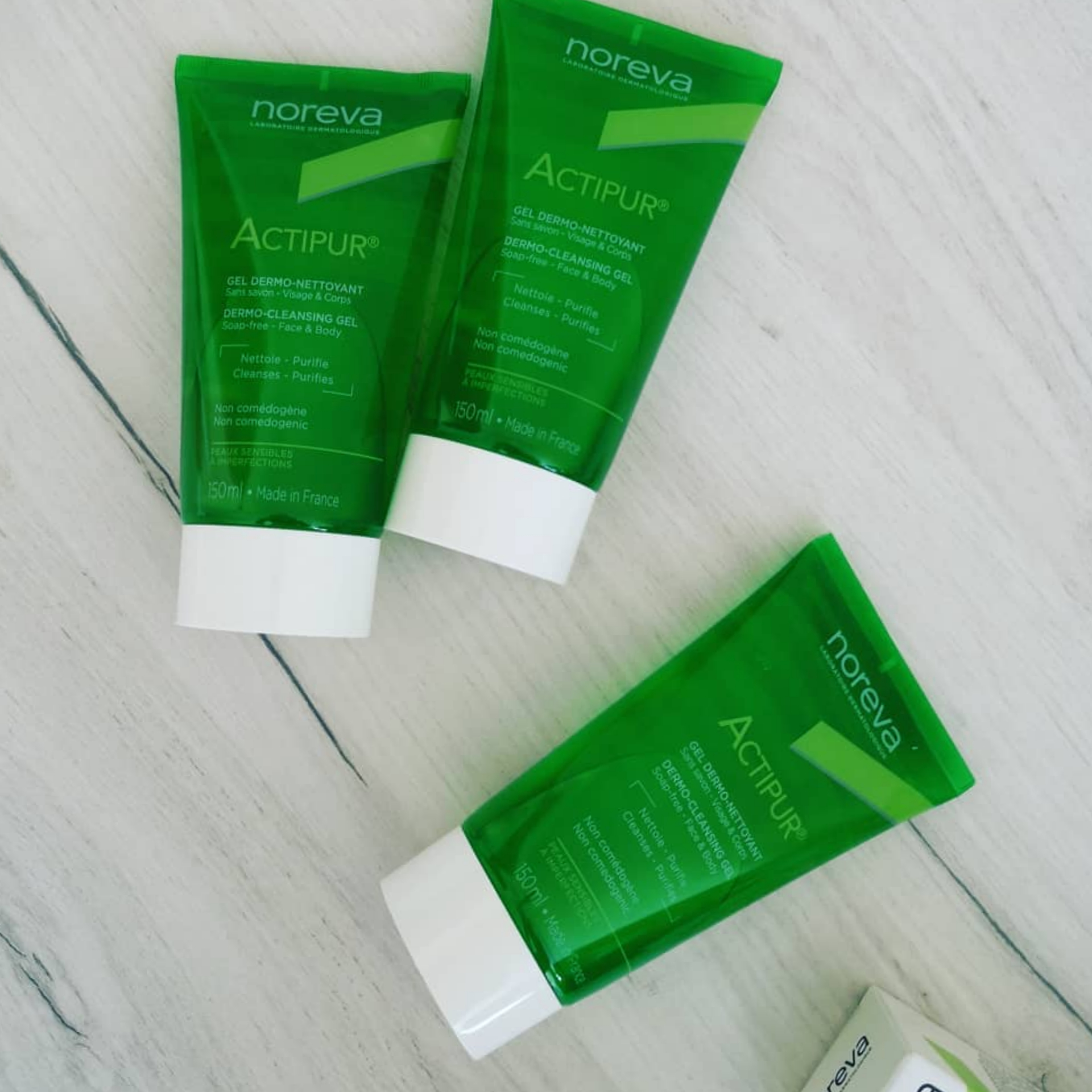 InShot_20230221_230559839.jpg ژل شستشو پوست چرب اکتی پور نوروا 150 میل / Actipur noreva - Image 1